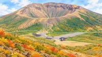 紅葉の森から火山の大地へ――磐梯吾妻スカイライン、浄土平、高湯温泉